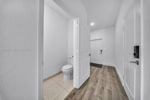 Townhouse in Homestead, Florida 3 bedrooms, 153.38 sq.m. № 2000912 - photo 3