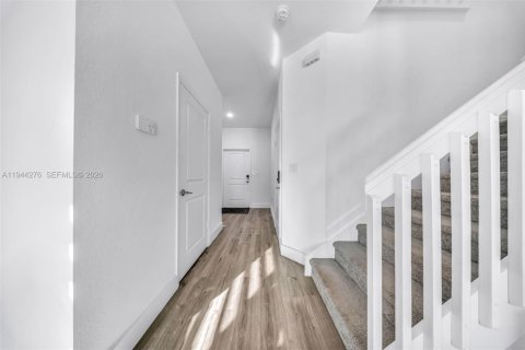 Townhouse in Homestead, Florida 3 bedrooms, 153.38 sq.m. № 2000912 - photo 4