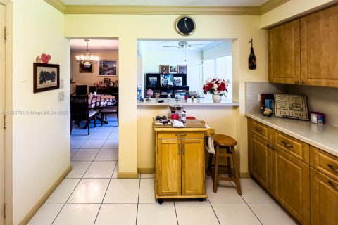 House in Boynton Beach, Florida 2 bedrooms, 130.06 sq.m. № 1745919 - photo 10