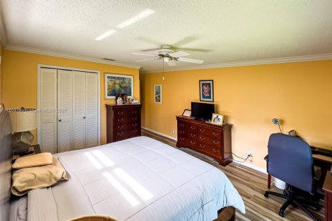 House in Boynton Beach, Florida 2 bedrooms, 130.06 sq.m. № 1745919 - photo 13