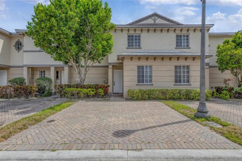 Townhouse in Riviera Beach, Florida 3 bedrooms, 129.51 sq.m. № 2175524