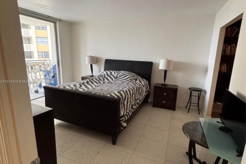 Снять в аренду кондоминиум в Халландейл-Бич, Флорида 1 спальня, 62.43м2, № 2005241 - фото 12