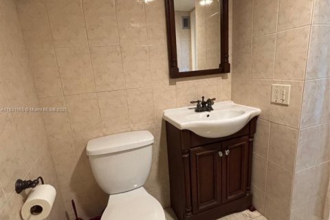 Снять в аренду кондоминиум в Халландейл-Бич, Флорида 1 спальня, 62.43м2, № 2005241 - фото 18