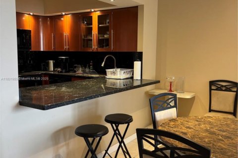 Снять в аренду кондоминиум в Халландейл-Бич, Флорида 1 спальня, 62.43м2, № 2005241 - фото 8