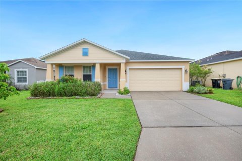 House in Lakeland, Florida 4 bedrooms, 173.36 sq.m. № 1771772 - photo 1
