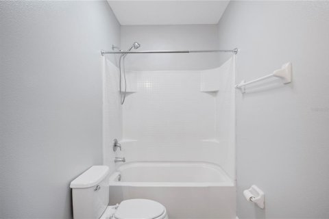House in Lakeland, Florida 4 bedrooms, 173.36 sq.m. № 1771772 - photo 30