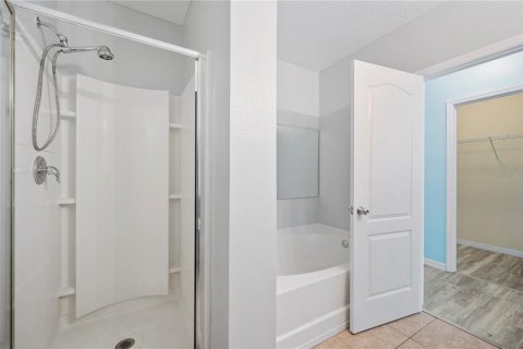 House in Lakeland, Florida 4 bedrooms, 173.36 sq.m. № 1771772 - photo 19