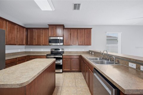 House in Lakeland, Florida 4 bedrooms, 173.36 sq.m. № 1771772 - photo 11