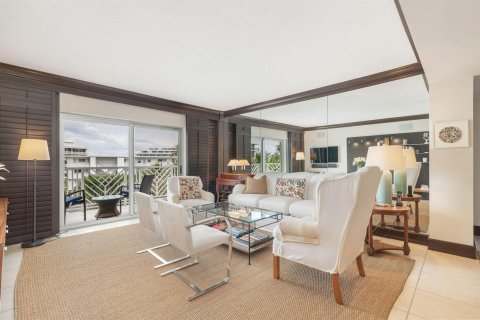 Copropriété à louer à Palm Beach, Floride: 2 chambres, 129.6 m2 № 2250083 - photo 11