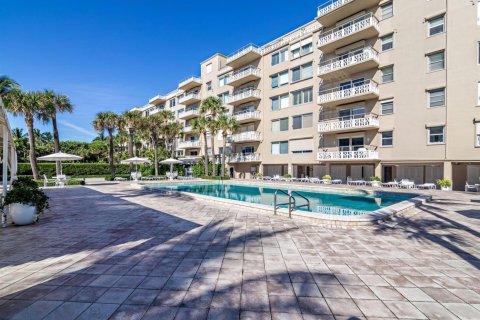 Copropriété à louer à Palm Beach, Floride: 2 chambres, 129.6 m2 № 2250083 - photo 28