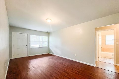Villa ou maison à louer à Tampa, Floride: 4 chambres, 106.84 m2 № 2419958 - photo 3