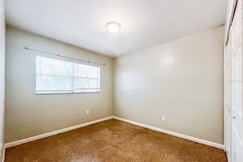 Villa ou maison à louer à Tampa, Floride: 4 chambres, 106.84 m2 № 2419958 - photo 12