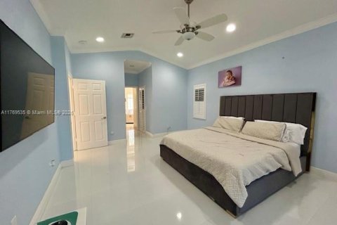 House in Coral Springs, Florida 4 bedrooms, 212.1 sq.m. № 1985582 - photo 20