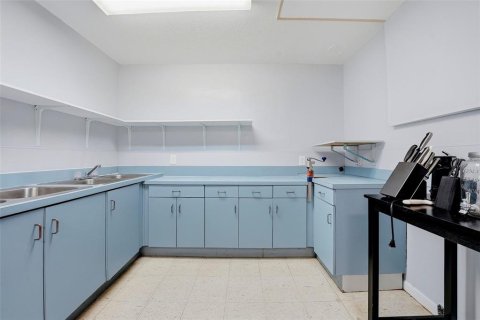 Commercial property in Clearwater, Florida 244.05 sq.m. № 2122997 - photo 25