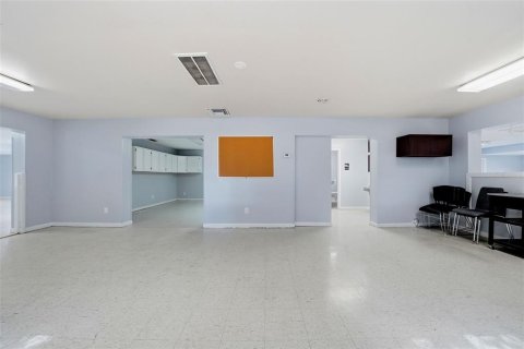 Commercial property in Clearwater, Florida 244.05 sq.m. № 2122997 - photo 7