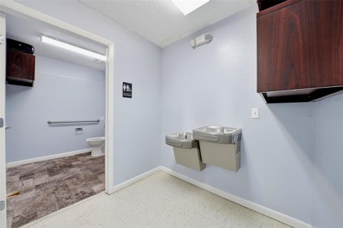 Commercial property in Clearwater, Florida 244.05 sq.m. № 2122997 - photo 21
