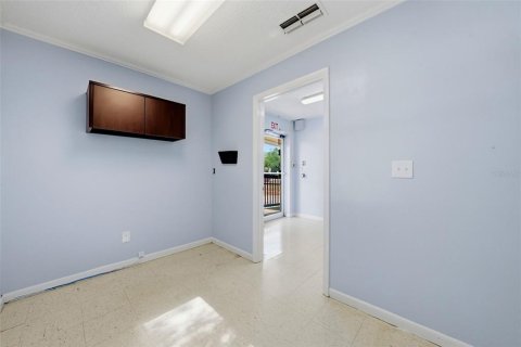 Commercial property in Clearwater, Florida 244.05 sq.m. № 2122997 - photo 13