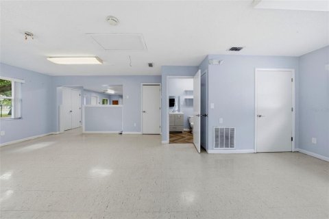 Commercial property in Clearwater, Florida 244.05 sq.m. № 2122997 - photo 17