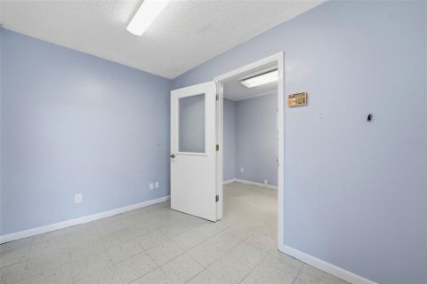 Commercial property in Clearwater, Florida 244.05 sq.m. № 2122997 - photo 12