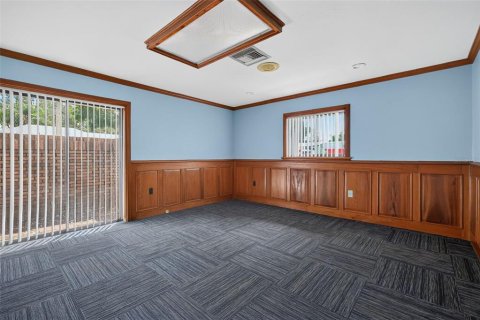 Commercial property in Eustis, Florida 225.38 sq.m. № 2377721 - photo 13