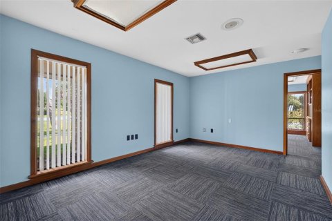 Commercial property in Eustis, Florida 225.38 sq.m. № 2377721 - photo 16