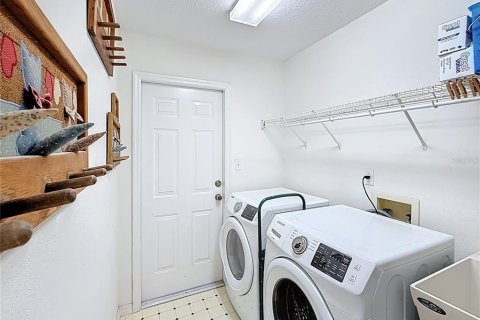 Casa en venta en Ocala, Florida, 3 dormitorios, 138.89 m2 № 2093507 - foto 30