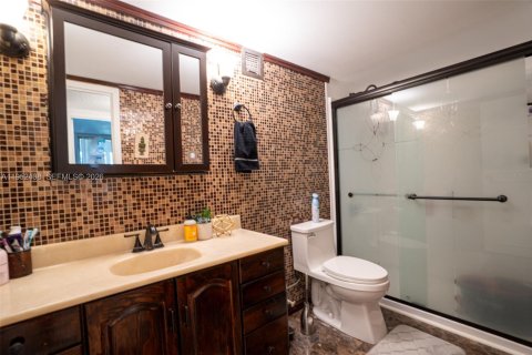 Condominio en venta en Hallandale Beach, Florida, 2 dormitorios, 134.71 m2 № 2006670 - foto 7