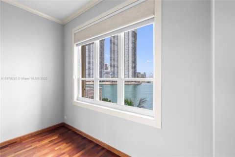 Condominio en venta en Miami, Florida, 2 dormitorios, 152.36 m2 № 1982471 - foto 29