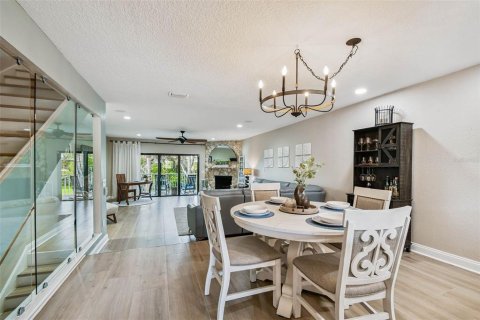 Condo in Treasure Island, Florida, 2 bedrooms  № 1907521 - photo 23