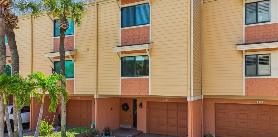 Condo in Treasure Island, Florida, 2 bedrooms  № 1907521