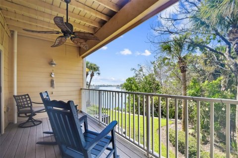 Condo in Treasure Island, Florida, 2 bedrooms  № 1907521 - photo 18