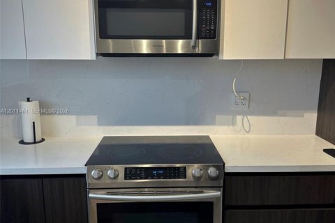 Villa ou maison à louer à North Lauderdale, Floride: 2 chambres, 107.02 m2 № 2171097 - photo 2