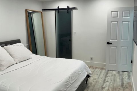 Villa ou maison à louer à North Lauderdale, Floride: 2 chambres, 107.02 m2 № 2171097 - photo 5
