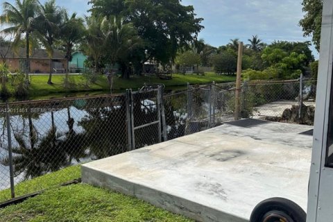 Villa ou maison à louer à North Lauderdale, Floride: 2 chambres, 107.02 m2 № 2171097 - photo 16