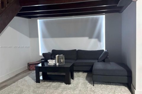 Villa ou maison à louer à North Lauderdale, Floride: 2 chambres, 107.02 m2 № 2171097 - photo 3