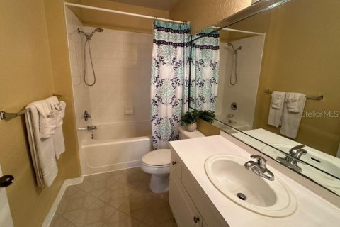 Condo in Sarasota, Florida, 3 bedrooms  № 1684628 - photo 9