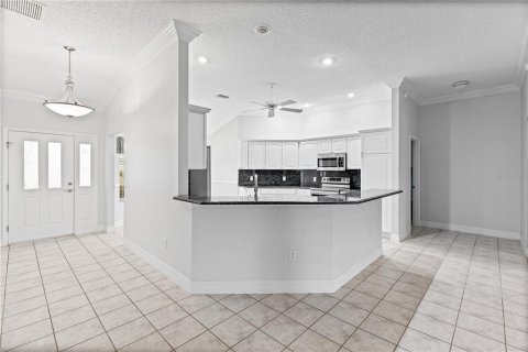 Villa ou maison à vendre à The Villages, Floride: 3 chambres, 249.63 m2 № 1828096 - photo 10