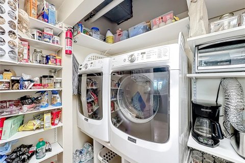 Condo in Orlando, Florida, 2 bedrooms  № 1876796 - photo 22