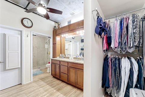 Condo in Orlando, Florida, 2 bedrooms  № 1876796 - photo 30