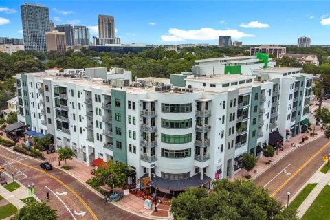 Condo in Orlando, Florida, 2 bedrooms  № 1876796 - photo 1