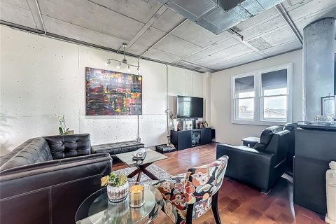 Condo in Orlando, Florida, 2 bedrooms  № 1876796 - photo 12