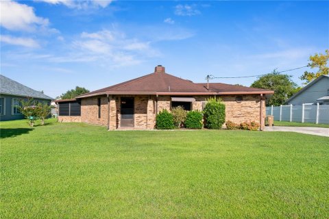 House in Kissimmee, Florida 2 bedrooms, 122.63 sq.m. № 1884940 - photo 3