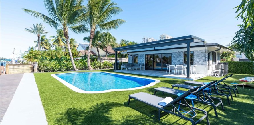 Villa ou maison à Pompano Beach, Floride 3 chambres, 136.57 m2 № 1967929