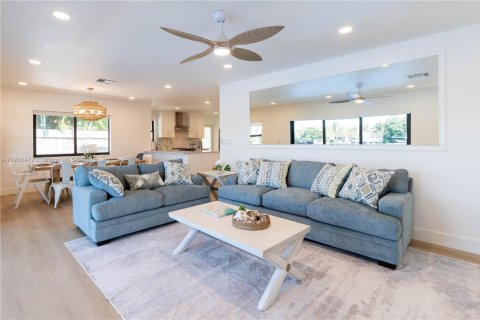 Villa ou maison à louer à Pompano Beach, Floride: 3 chambres, 136.57 m2 № 1967929 - photo 6