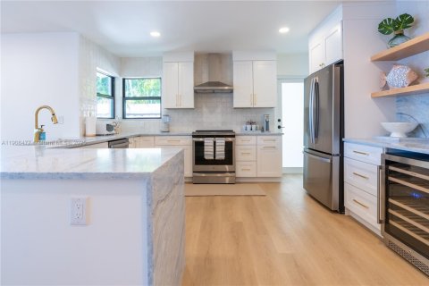 Villa ou maison à louer à Pompano Beach, Floride: 3 chambres, 136.57 m2 № 1967929 - photo 12