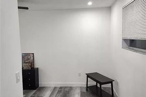Condominio en alquiler en Coral Springs, Florida № 1163089 - foto 1