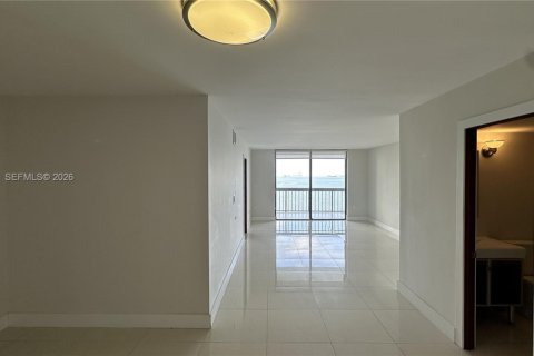 Снять в аренду кондоминиум в Майами, Флорида 1 спальня, 86.4м2, № 2048010 - фото 4