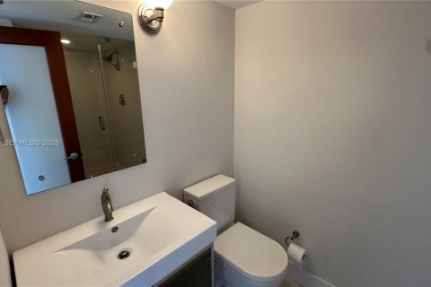 Снять в аренду кондоминиум в Майами, Флорида 1 спальня, 86.4м2, № 2048010 - фото 6