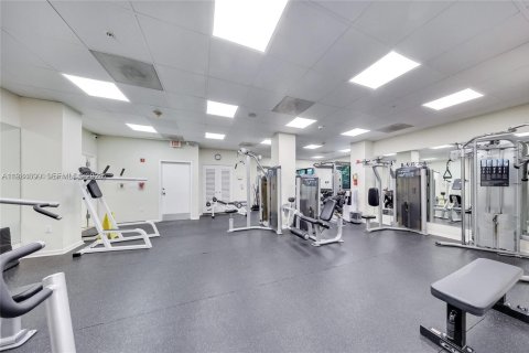 Снять в аренду кондоминиум в Майами, Флорида 1 спальня, 86.4м2, № 2048010 - фото 24