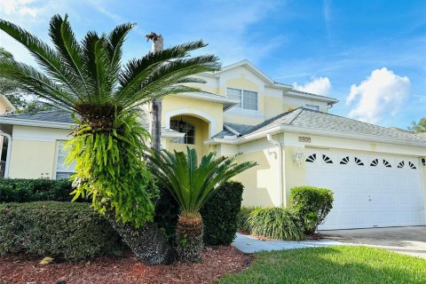 House in Kissimmee, Florida 5 bedrooms, 262.26 sq.m. № 2204762